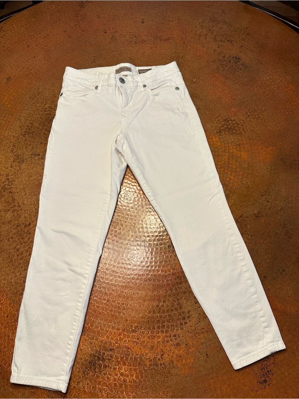 Vintage America Women's White Skinny Jeans